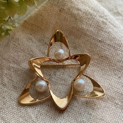 18K Vintage - Brosch med pärlor