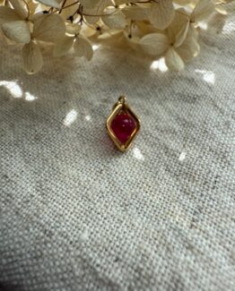 18K Vintage - Hängsmycke Sten