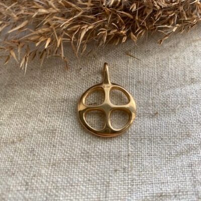 18K Vintage - Hängsmycke gotländskt kors