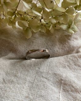 18K Vintage - Ring i vitt guld