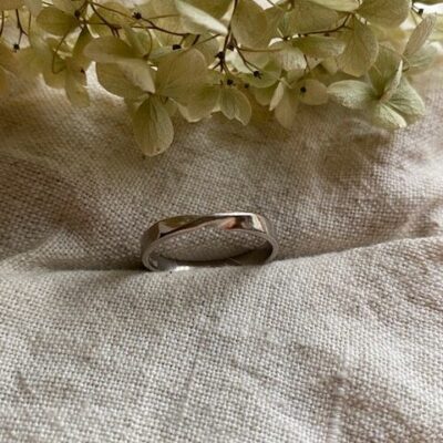 18K Vintage - Ring i vitt guld