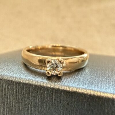 18K Vintage - Ring med briljant 0,15ct
