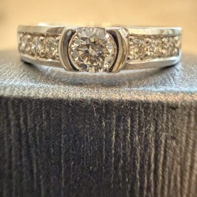 18K Vintage - Ring med briljanter 0,28ct