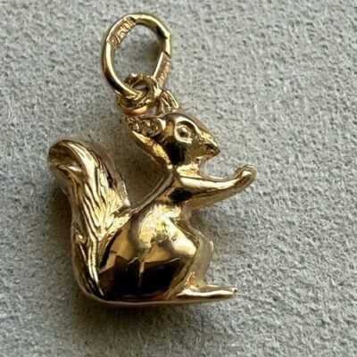 18K Vintage - Hängsmycke Ekorre