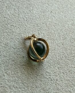 18K Vintage - Hängsmycke med ljusblå sten