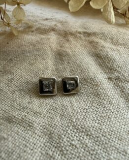 18K Vintage - Örhängen med vit sten