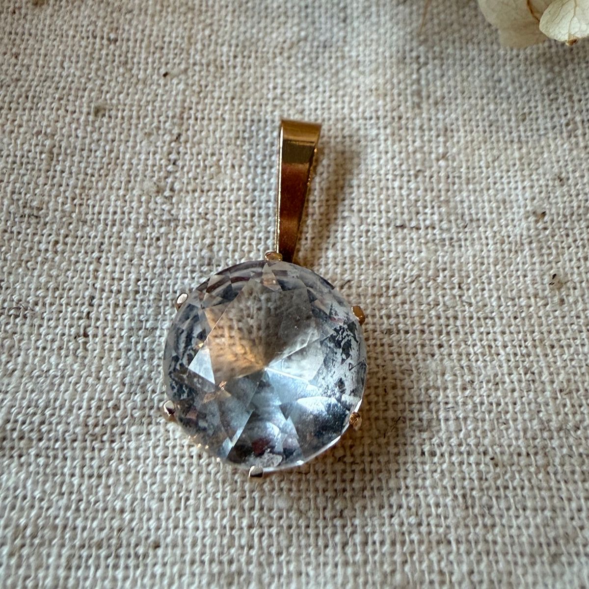 18K Vintage - Hängsmycke med bergskristall